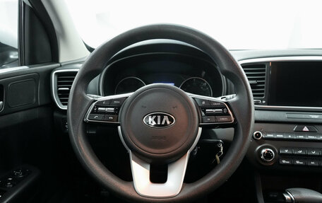 KIA Sportage IV рестайлинг, 2020 год, 2 400 000 рублей, 9 фотография