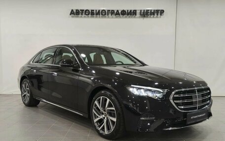 Mercedes-Benz E-Класс, 2024 год, 6 840 000 рублей, 3 фотография