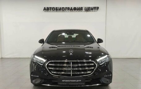 Mercedes-Benz E-Класс, 2024 год, 6 840 000 рублей, 2 фотография