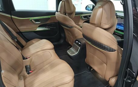 Mercedes-Benz E-Класс, 2024 год, 6 840 000 рублей, 33 фотография