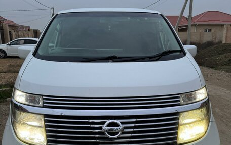 Nissan Elgrand III, 2003 год, 1 200 000 рублей, 15 фотография