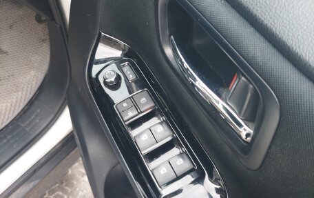 Toyota Voxy III, 2018 год, 2 690 000 рублей, 6 фотография