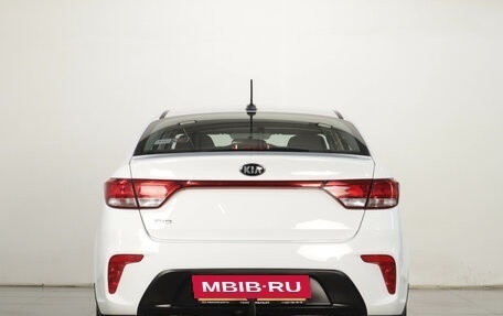 KIA Rio IV, 2017 год, 1 379 000 рублей, 6 фотография