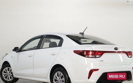 KIA Rio IV, 2017 год, 1 379 000 рублей, 7 фотография