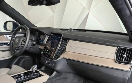 Volvo XC90 II рестайлинг, 2025 год, 10 505 000 рублей, 13 фотография