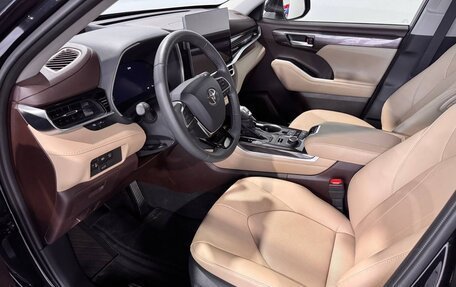 Toyota Highlander, 2025 год, 5 490 000 рублей, 14 фотография