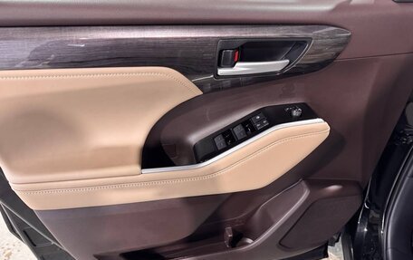 Toyota Highlander, 2025 год, 5 490 000 рублей, 25 фотография