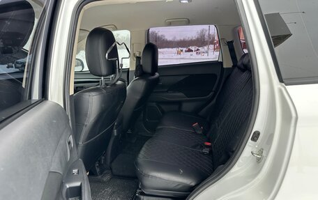 Mitsubishi Outlander III рестайлинг 3, 2021 год, 1 230 000 рублей, 12 фотография