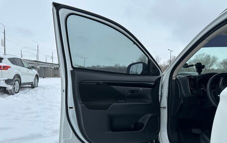 Mitsubishi Outlander III рестайлинг 3, 2021 год, 1 230 000 рублей, 9 фотография