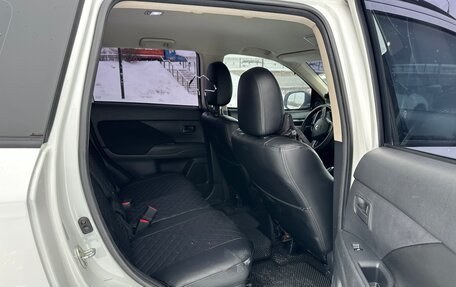 Mitsubishi Outlander III рестайлинг 3, 2021 год, 1 230 000 рублей, 15 фотография