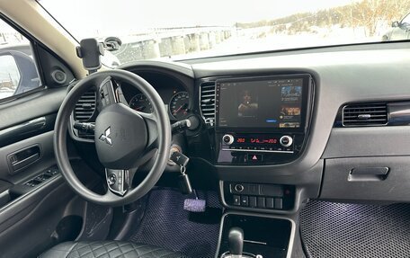 Mitsubishi Outlander III рестайлинг 3, 2021 год, 1 230 000 рублей, 18 фотография