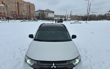 Mitsubishi Outlander III рестайлинг 3, 2021 год, 1 230 000 рублей, 19 фотография