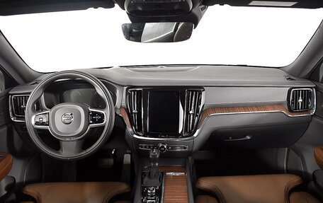 Volvo S60 III, 2020 год, 2 990 000 рублей, 10 фотография