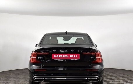 Volvo S60 III, 2020 год, 2 990 000 рублей, 2 фотография