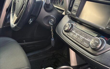 Toyota RAV4, 2013 год, 1 750 000 рублей, 15 фотография