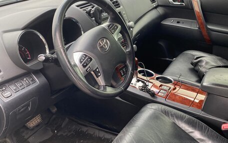 Toyota Highlander III, 2011 год, 1 490 000 рублей, 9 фотография