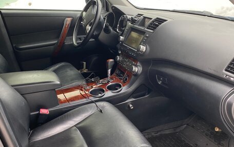 Toyota Highlander III, 2011 год, 1 490 000 рублей, 11 фотография