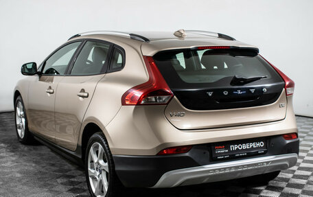 Volvo V40 II рестайлинг, 2013 год, 1 190 000 рублей, 7 фотография