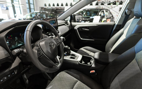 Toyota RAV4, 2025 год, 4 360 000 рублей, 16 фотография