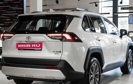 Toyota RAV4, 2025 год, 4 360 000 рублей, 7 фотография