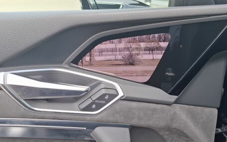 Audi e-tron I, 2020 год, 4 830 000 рублей, 16 фотография