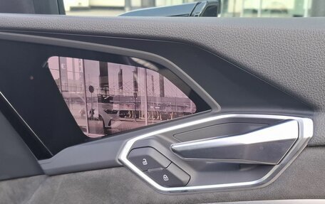 Audi e-tron I, 2020 год, 4 830 000 рублей, 27 фотография