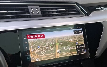 Audi e-tron I, 2020 год, 4 830 000 рублей, 25 фотография