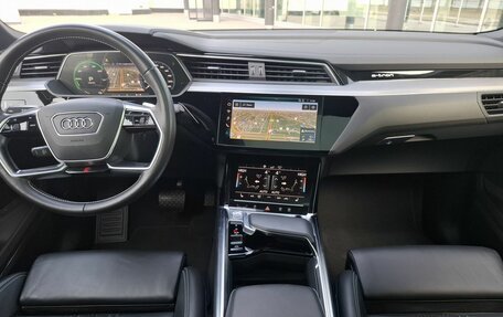 Audi e-tron I, 2020 год, 4 830 000 рублей, 35 фотография