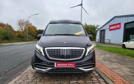 Mercedes-Benz V-Класс, 2022 год, 37 770 000 рублей, 1 фотография