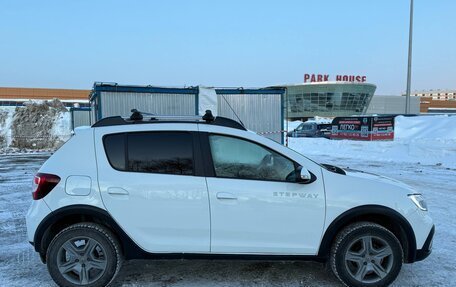 Renault Sandero II рестайлинг, 2019 год, 800 000 рублей, 2 фотография