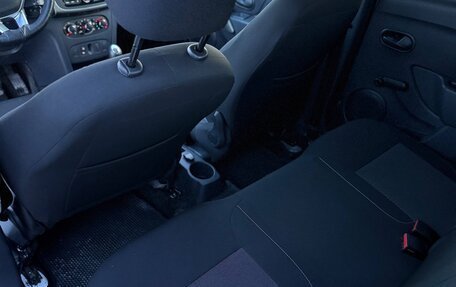 Renault Sandero II рестайлинг, 2019 год, 800 000 рублей, 10 фотография