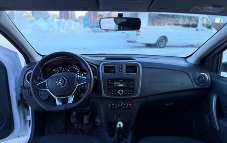 Renault Sandero II рестайлинг, 2019 год, 800 000 рублей, 11 фотография