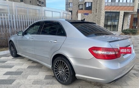 Mercedes-Benz E-Класс, 2011 год, 1 490 000 рублей, 8 фотография