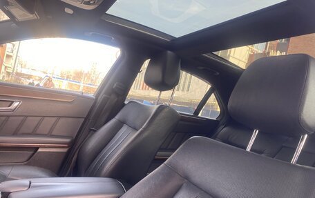 Mercedes-Benz E-Класс, 2011 год, 1 490 000 рублей, 13 фотография