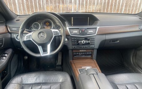 Mercedes-Benz E-Класс, 2011 год, 1 490 000 рублей, 16 фотография