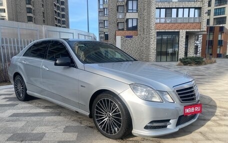 Mercedes-Benz E-Класс, 2011 год, 1 490 000 рублей, 4 фотография