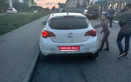 Opel Astra J, 2012 год, 670 000 рублей, 4 фотография