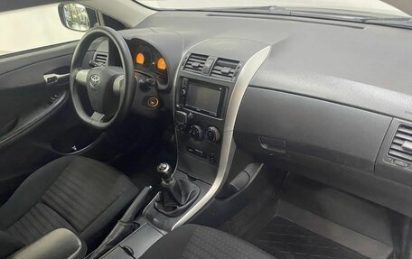 Toyota Corolla, 2012 год, 999 000 рублей, 11 фотография
