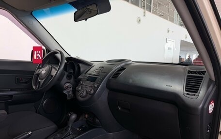 KIA Soul I рестайлинг, 2010 год, 900 000 рублей, 10 фотография