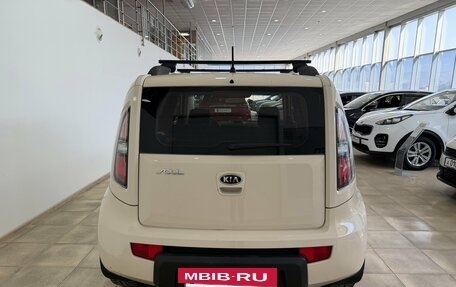 KIA Soul I рестайлинг, 2010 год, 900 000 рублей, 5 фотография