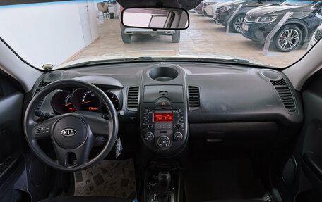 KIA Soul I рестайлинг, 2010 год, 900 000 рублей, 33 фотография