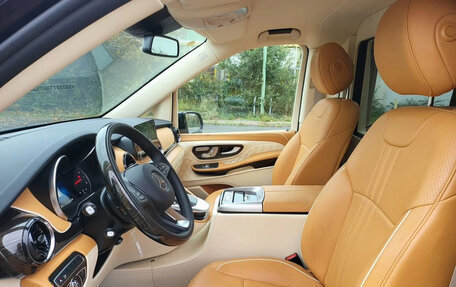 Mercedes-Benz V-Класс, 2022 год, 37 770 000 рублей, 4 фотография