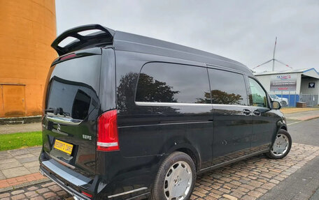 Mercedes-Benz V-Класс, 2022 год, 37 770 000 рублей, 25 фотография