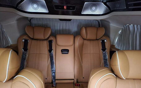 Mercedes-Benz V-Класс, 2022 год, 37 770 000 рублей, 18 фотография