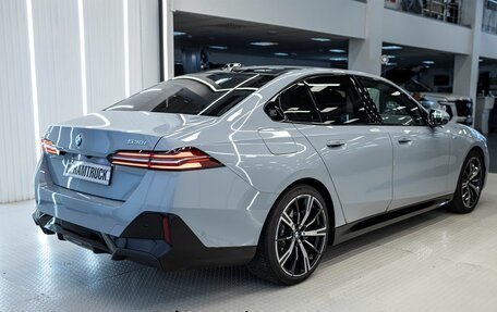 BMW 5 серия, 2024 год, 8 999 999 рублей, 7 фотография