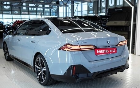 BMW 5 серия, 2024 год, 8 999 999 рублей, 6 фотография