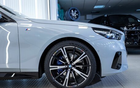 BMW 5 серия, 2024 год, 8 999 999 рублей, 9 фотография