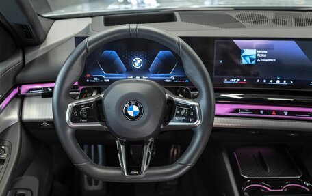 BMW 5 серия, 2024 год, 8 999 999 рублей, 30 фотография