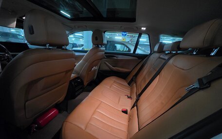 BMW 5 серия, 2017 год, 2 400 000 рублей, 2 фотография