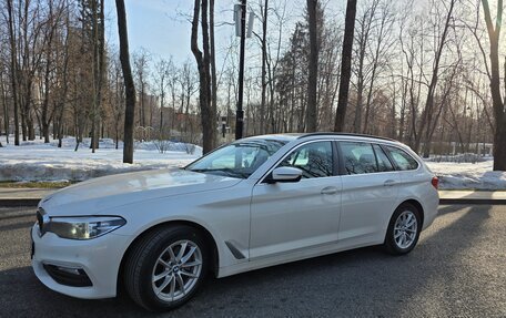 BMW 5 серия, 2017 год, 2 400 000 рублей, 14 фотография